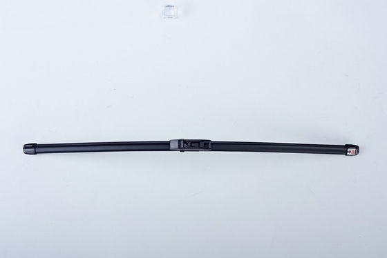Équipement de nettoyage pour vitres de pluie à haute densité